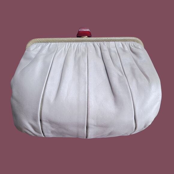 Vintage Jay herbert Grey Leather Pleated Purse with Bakelite Closure - Picture 4 of 6